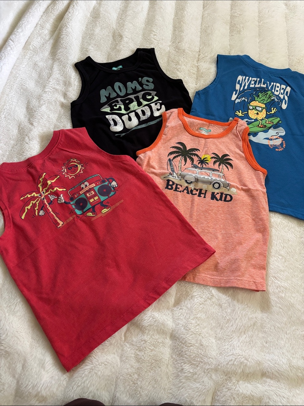 4T sleeveless boy shirts (4items)